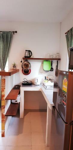 Baan Hinlad Home And Hostel