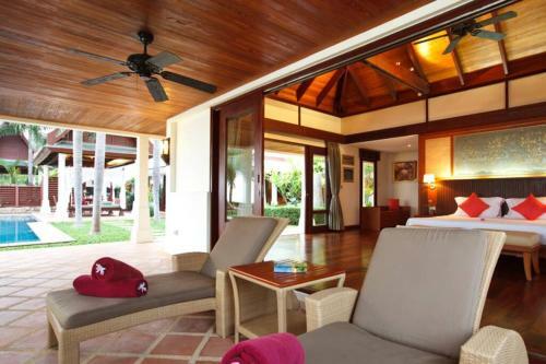 3 Bedroom Beach Front Villa Acadia Bophut