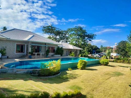 Baan Nai Daeng Villa /baannaidaengvilla