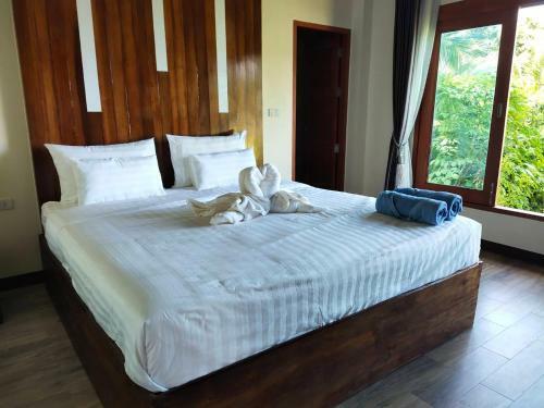 Baan Nai Daeng Villa /baannaidaengvilla