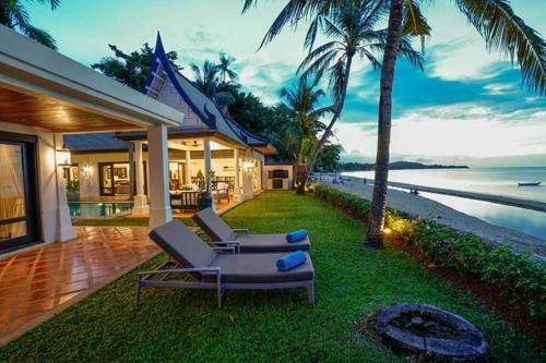 4 Bedroom Beachfront Villa Champion