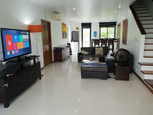 Apartamentos Choeng Mon Garden House 15