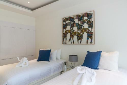 Villa Azure Waters 4bdrm Stunning View