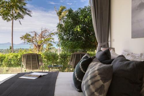 Villa Azure Waters 4bdrm Stunning View