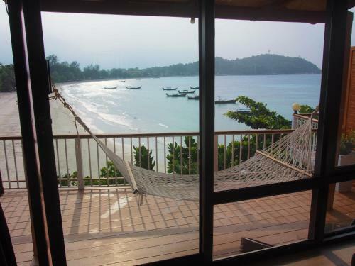 Hotel Chareena Hill Beach Resort