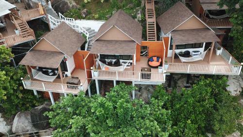 Hotel Chareena Hill Beach Resort