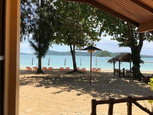 Hotel Cruiser Island Resort