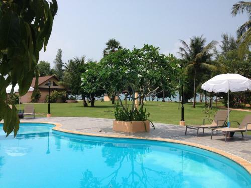 Hotel Cruiser Island Resort