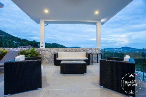 Azur Luxurious Villa 4 Br Ocean View