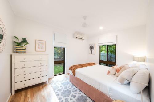 Beach House On Main- Airlie Beach
