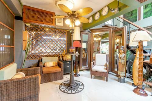 The Palm Hotel