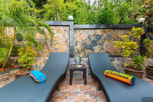 Private Poolvilla Mit Wasserfall