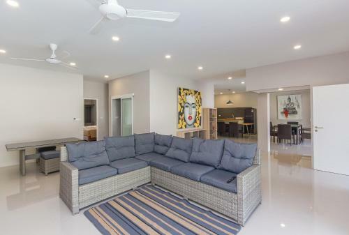 Shushi Apartment