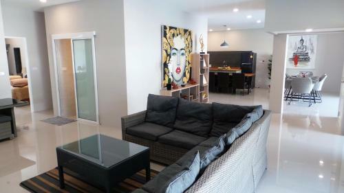 Shushi Apartment