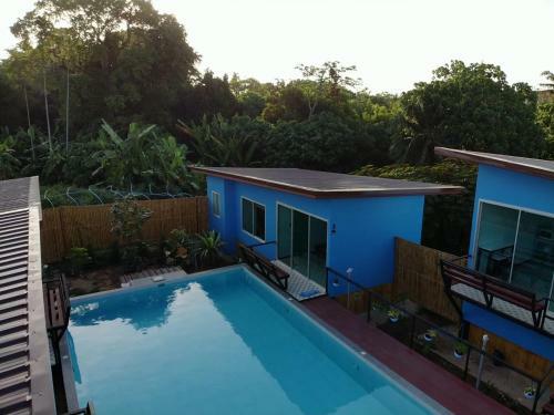Rad Hut Pool Villa