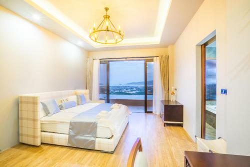 Villa Nakara Hill Phuket