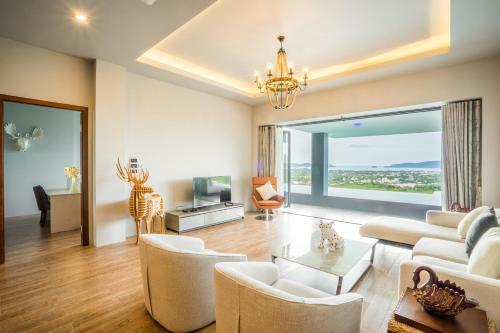 Villa Nakara Hill Phuket