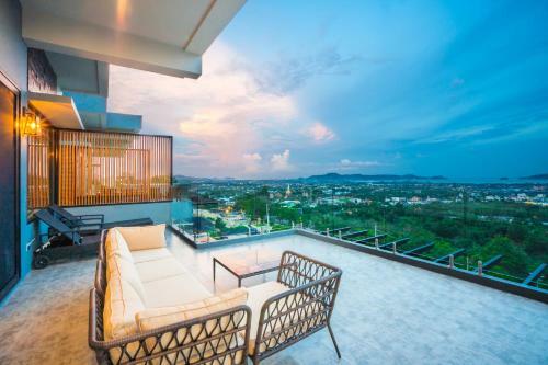 Villa Nakara Hill Phuket