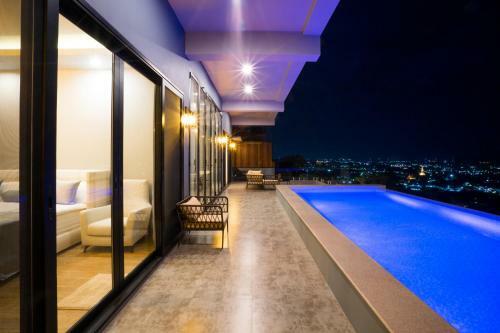Villa Nakara Hill Phuket