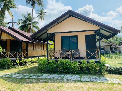 Agroturismo Phangan Chalet Bungalow & House