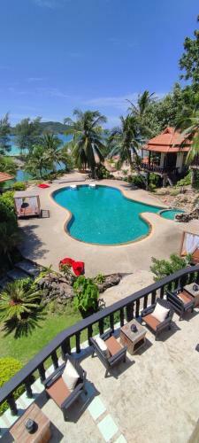 Hotel Red Pearl Beach Resort