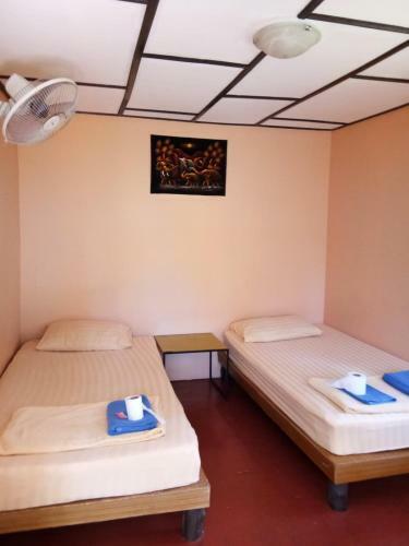 Hostal X-bar And Bungalow