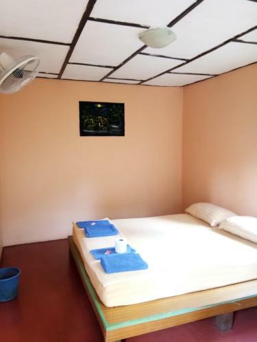 Hostal X-bar And Bungalow