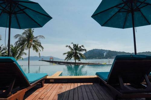 Stunning Seaview Apartment - Infinity Pool