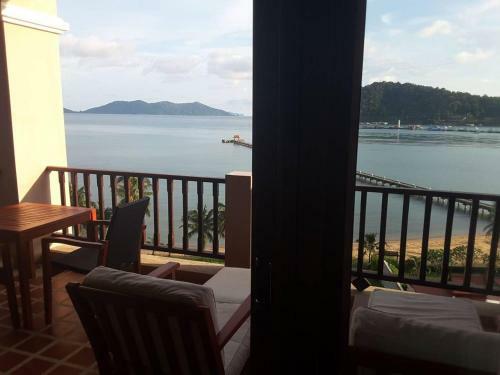 Luxury Apartment - Seaview