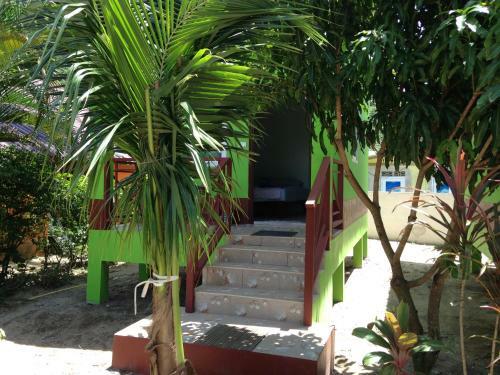 Hotel Yuyu Golden Beach