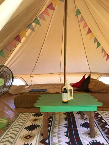 Hippy Hut Glamping Belltent