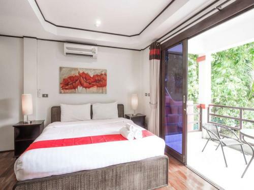 3 Bedroom Seafront Villa Island View