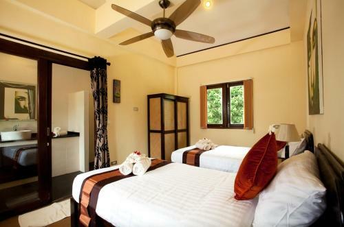 3 Bedroom Seafront Villa With Bay View Koh Phangan