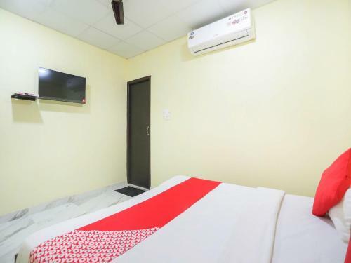 Collection O O 76442 Hotel Surya Plus