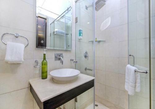 Hotel Rockland Panchsheel Enclave