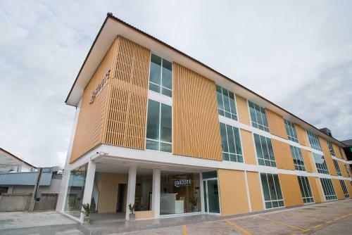 Hotel La Route Residence Pattaya