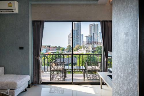 Manhattan Pattaya Hotel - Sha Extra Plus