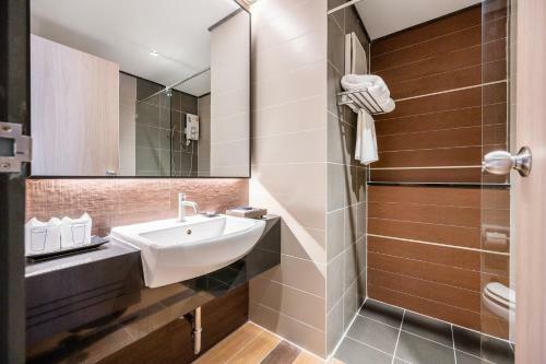 Manhattan Pattaya Hotel - Sha Extra Plus