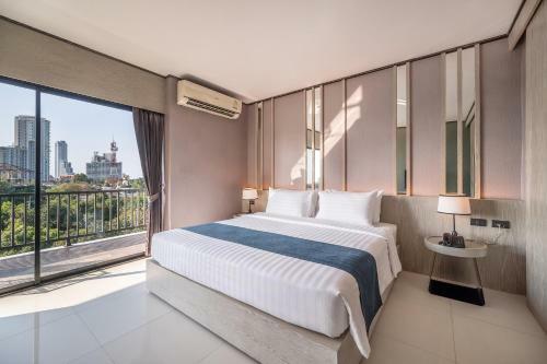 Manhattan Pattaya Hotel - Sha Extra Plus