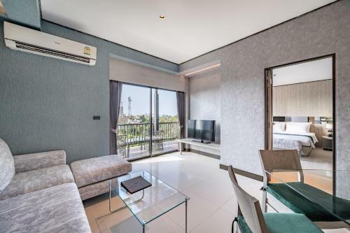 Manhattan Pattaya Hotel - Sha Extra Plus