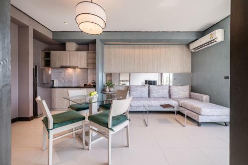 Manhattan Pattaya Hotel - Sha Extra Plus