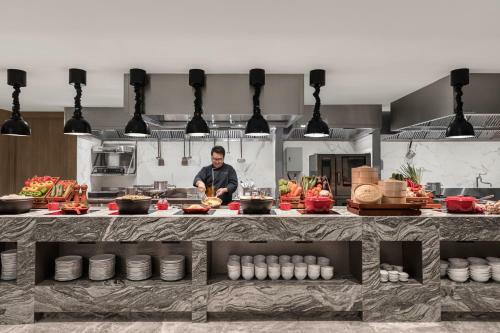 Hotel Courtyard By Marriott North Pattaya - Sha Extra Plus