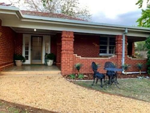 Golden Square Gold Class Guest House, Bendigo