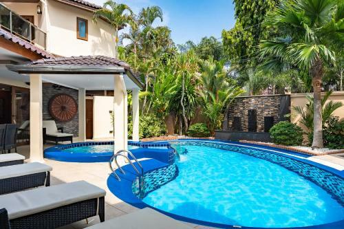 Luxury Pool Villa T1 Near Walking Street