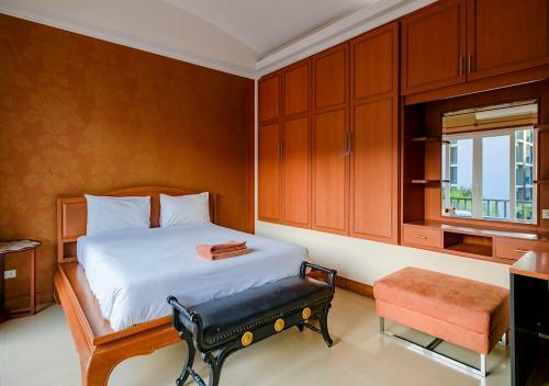 4 Bedroom Town Villa With Private Pool