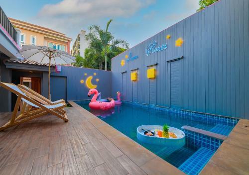 4 Bedroom Town Villa With Private Pool