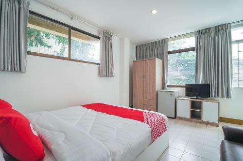 Oyo 648 Ake Apartment
