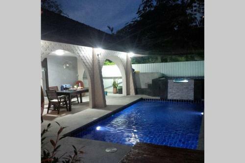 Hotel Villa Rosa With Private Pool And Jacuzzi