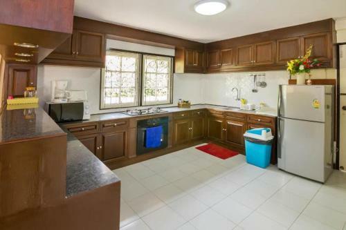 Hotel Villa Rosa With Private Pool And Jacuzzi