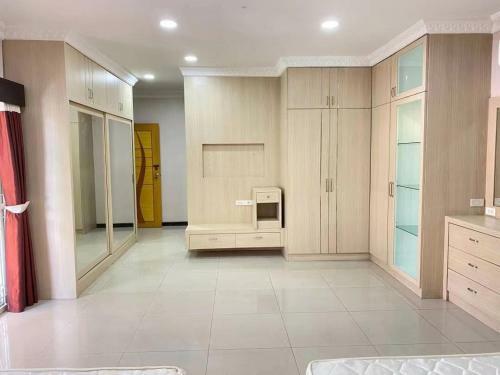 ???,morden Villa 5br,bbq,karaoke